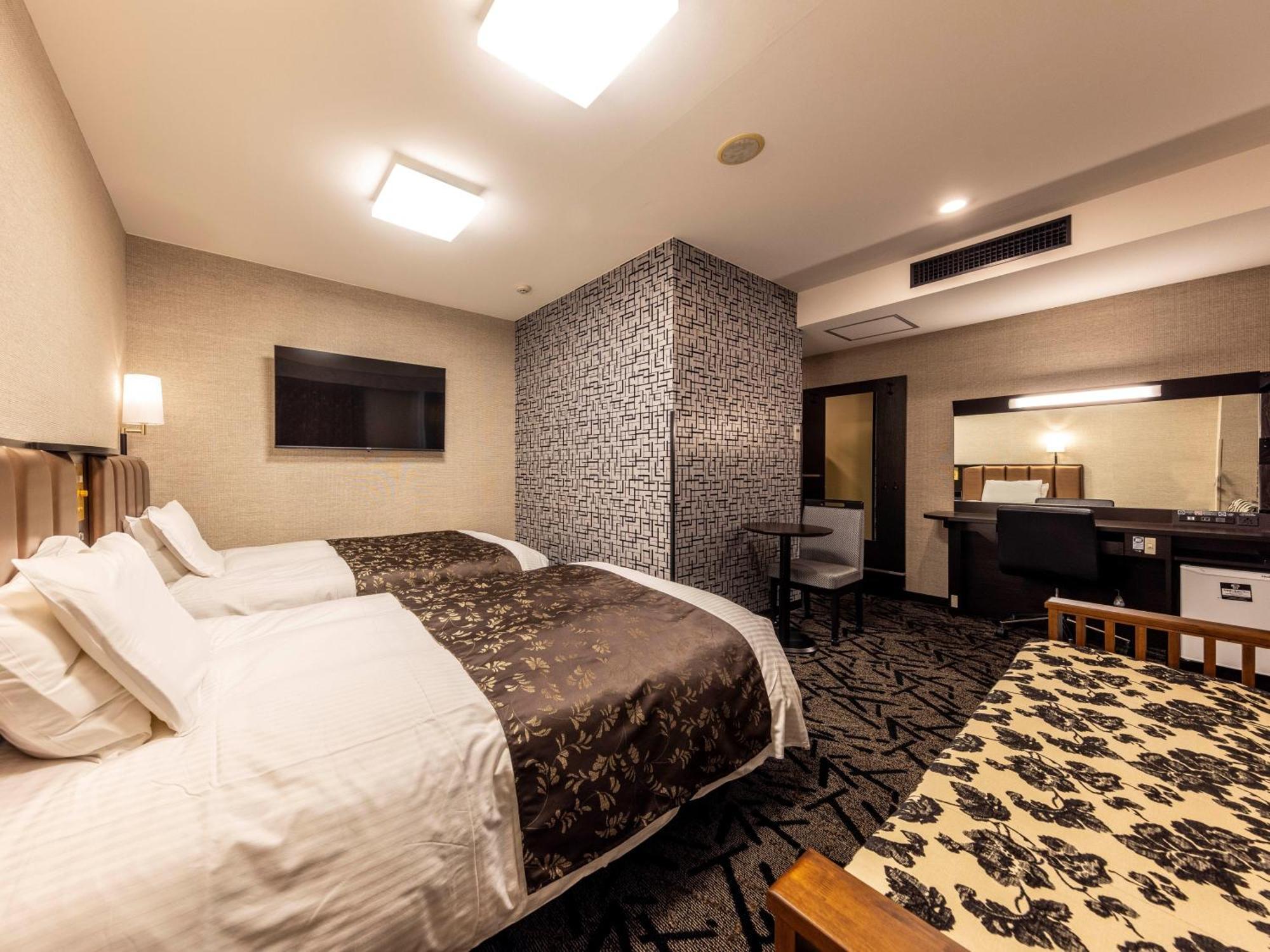Apa Hotel Kagadaishoji Ekimae Kaga  Buitenkant foto